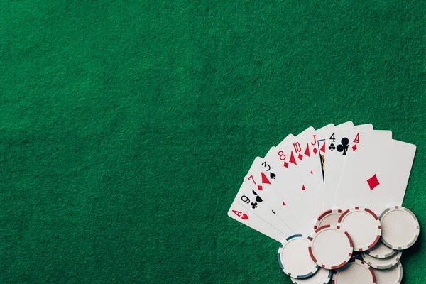 fin4d togel support team responding to live chat